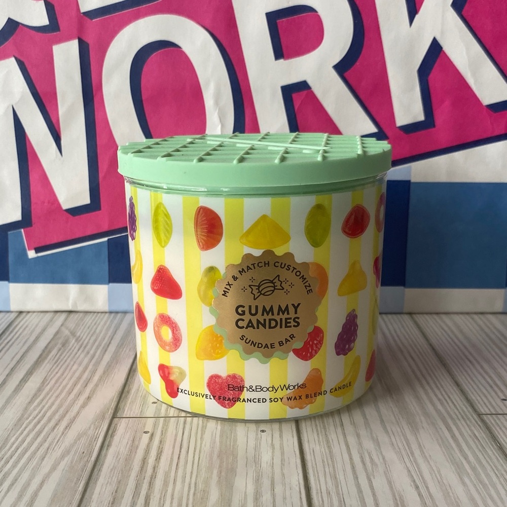 Bath & Body Works GUMMY CANDIES 3 Wick Candle